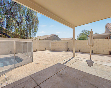 7251 E Lakeview Avenue - Photo Thumbnail 25
