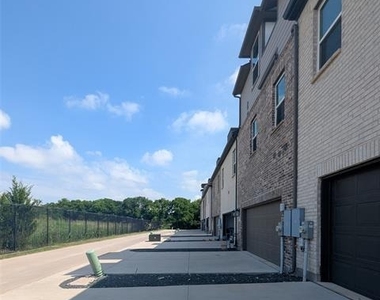 2257 Adena Springs Drive - Photo Thumbnail 27
