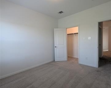 2257 Adena Springs Drive - Photo Thumbnail 20