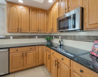 21987 N Balboa Drive - Photo Thumbnail 19