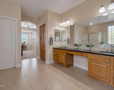 21987 N Balboa Drive - Photo Thumbnail 31