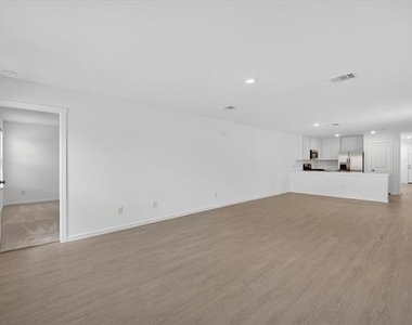2509 Guineas Lane - Photo Thumbnail 5