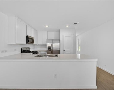 2509 Guineas Lane - Photo Thumbnail 2