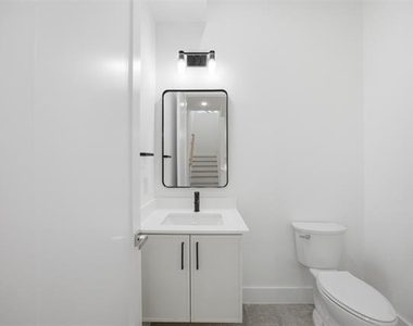4605 Belmont Avenue - Photo Thumbnail 17