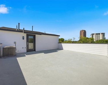 4605 Belmont Avenue - Photo Thumbnail 35