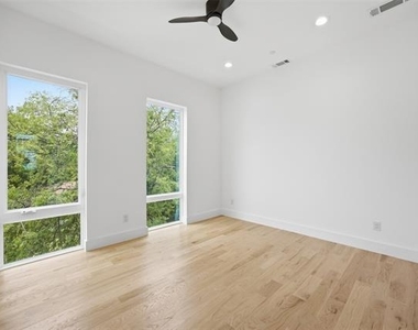 4605 Belmont Avenue - Photo Thumbnail 22