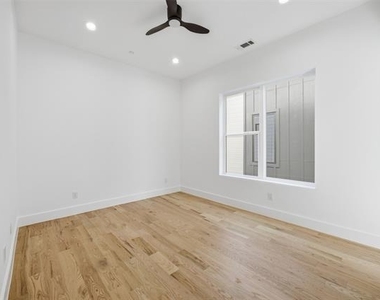 4605 Belmont Avenue - Photo Thumbnail 24