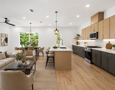 4605 Belmont Avenue - Photo Thumbnail 10