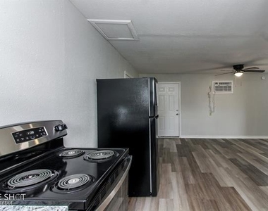 4735 Potomac Avenue - Photo Thumbnail 5