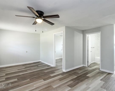 4735 Potomac Avenue - Photo Thumbnail 7
