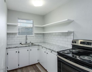4735 Potomac Avenue - Photo Thumbnail 3