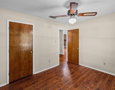 1017 Meadowlark Lane - Photo Thumbnail 22
