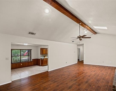 1017 Meadowlark Lane - Photo Thumbnail 10