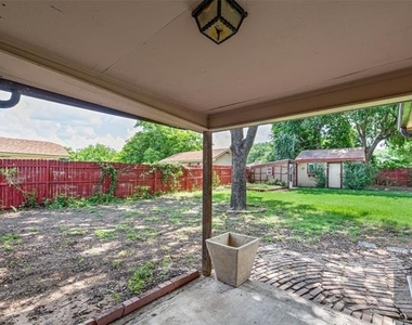 1017 Meadowlark Lane - Photo Thumbnail 25