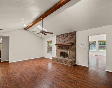 1017 Meadowlark Lane - Photo Thumbnail 8