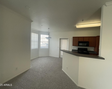 1941 S Pierpont Drive - Photo Thumbnail 2