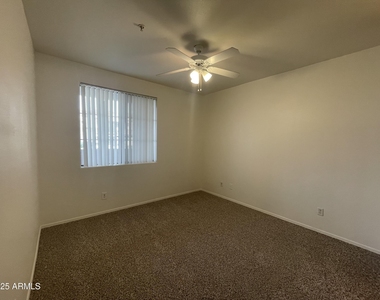 1941 S Pierpont Drive - Photo Thumbnail 9