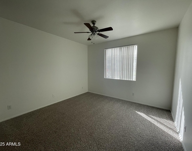 1941 S Pierpont Drive - Photo Thumbnail 4