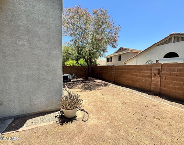 44879 W Desert Garden Road - Photo Thumbnail 20