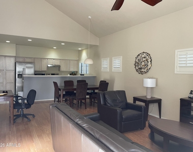 5665 W Galveston Street - Photo Thumbnail 4