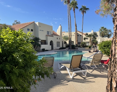 5665 W Galveston Street - Photo Thumbnail 3