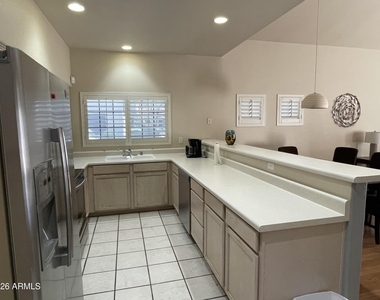 5665 W Galveston Street - Photo Thumbnail 7