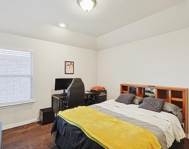 1276 Western Yarrow Avenue - Photo Thumbnail 13