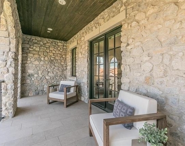 8 Comillas Drive - Photo Thumbnail 36