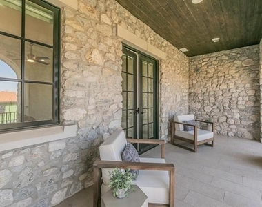 8 Comillas Drive - Photo Thumbnail 37