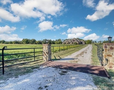 11445 Foutch Road - Photo Thumbnail 1