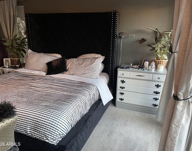 7908 E Solano Drive - Photo Thumbnail 12