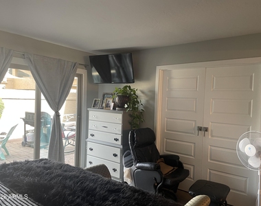 7908 E Solano Drive - Photo Thumbnail 15