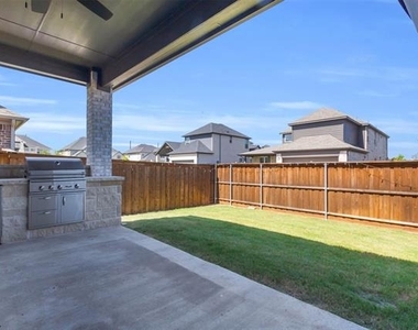 6657 Barnes Drive - Photo Thumbnail 36
