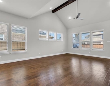 6657 Barnes Drive - Photo Thumbnail 15