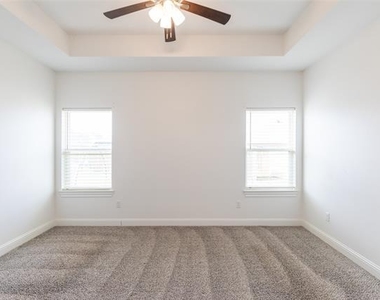 273 Martis Way - Photo Thumbnail 12