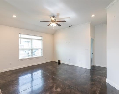 273 Martis Way - Photo Thumbnail 8