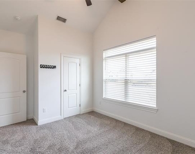 273 Martis Way - Photo Thumbnail 23