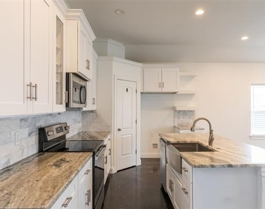 273 Martis Way - Photo Thumbnail 3