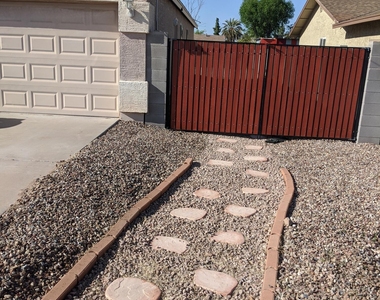 2536 E Mcarthur Drive - Photo Thumbnail 21