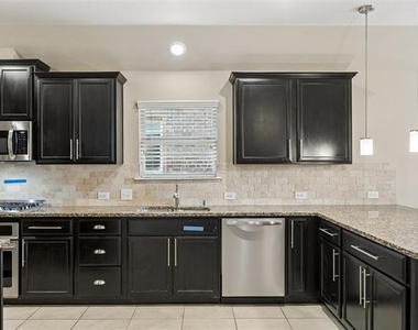 10016 Kemah Place - Photo Thumbnail 4
