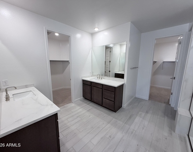 6991 W Pinnacle Vista Drive - Photo Thumbnail 13