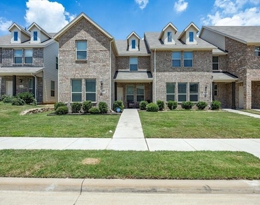 420 Milverton Drive - Photo Thumbnail 1