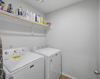 420 Milverton Drive - Photo Thumbnail 22
