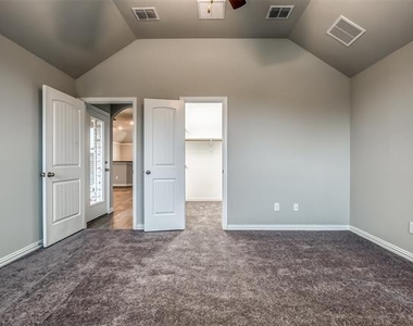 638 Devonshire Lane - Photo Thumbnail 26