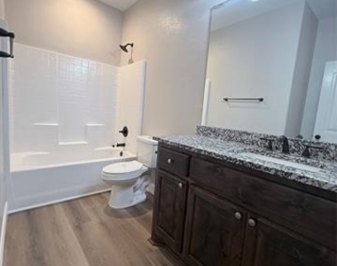 801 Meadowlark Circle - Photo Thumbnail 13