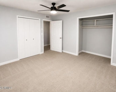 1243 E Riviera Drive - Photo Thumbnail 11