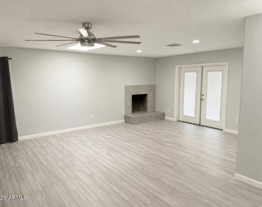 1243 E Riviera Drive - Photo Thumbnail 3