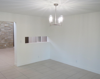 11440 N 65th Street - Photo Thumbnail 30