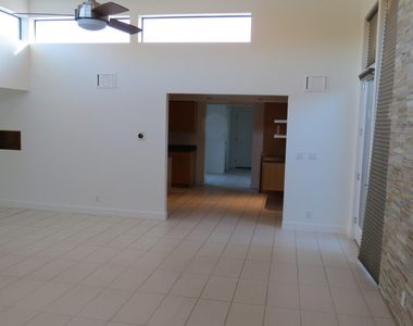 11440 N 65th Street - Photo Thumbnail 17