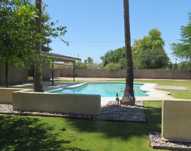 11440 N 65th Street - Photo Thumbnail 6